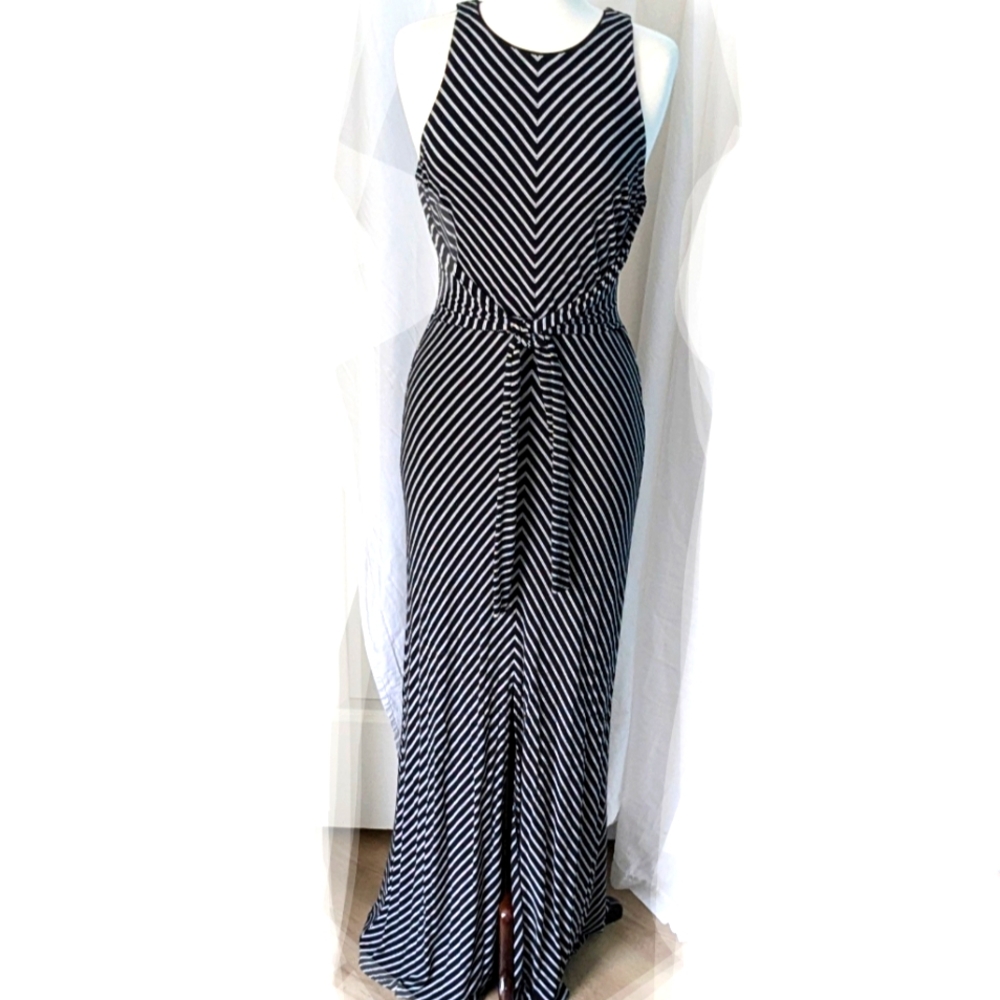 White House Black Market Maxi Halter Dress with free shipping - Picture 3 of 9